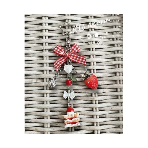 Strawbery ??charm anahtarlık ?telefon askısı