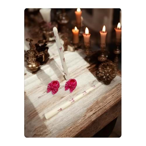 PeSaPe CanDleS 1 adet Soyawax Fiyonk Mumluk & 1 adet Fiyonk Desenli Şamdan Mum Set