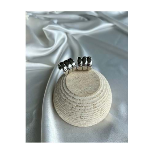 Bombe Küpe