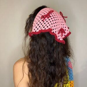 Fiyonk detaylı açık pembe, kırmızı fırfır kenar el örgüsü bandana