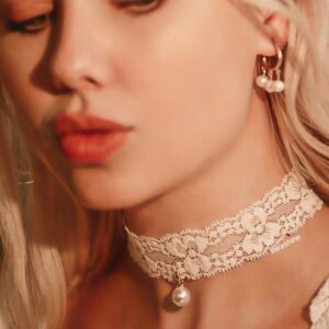 Dantelli tasma kolye-choker kolye