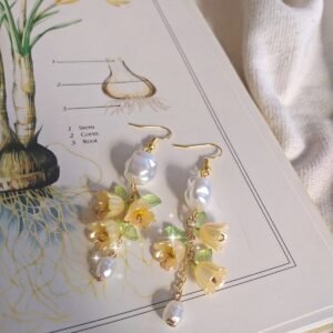 Fransız y2k coquette Pinterest lale küpe