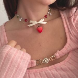 Saten Fiyonklu Strawberry Çilek y2k Fairycore Coquette Tasarım Kolye