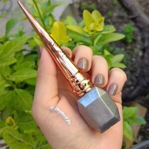 Renkli Ve Simli Eyeliner